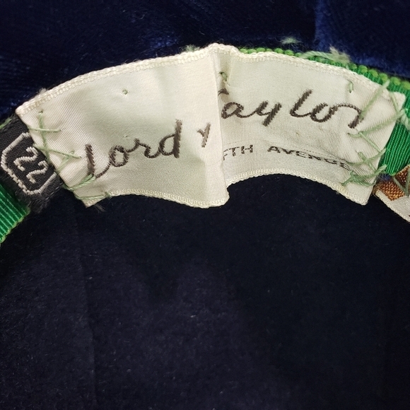 Vintage Lord & Taylor Velour Velvet Hat Navy Blue Duck Bill Equestrian Style - Picture 7 of 9